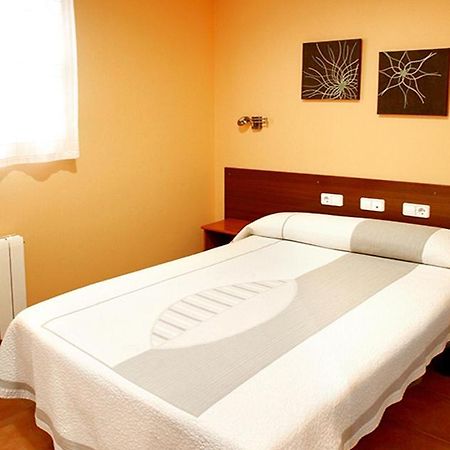 Alojamiento Numancia Pension Burgo エクステリア 写真