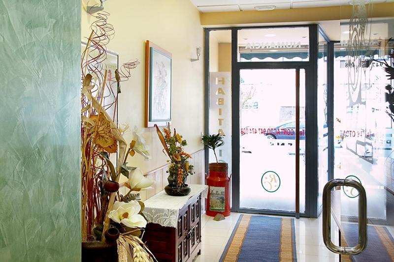 Alojamiento Numancia Pension Burgo エクステリア 写真